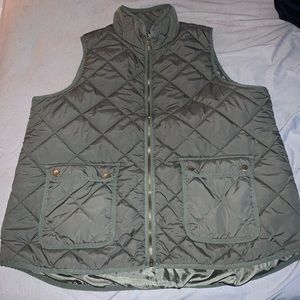 Women’s green quilted riding vest